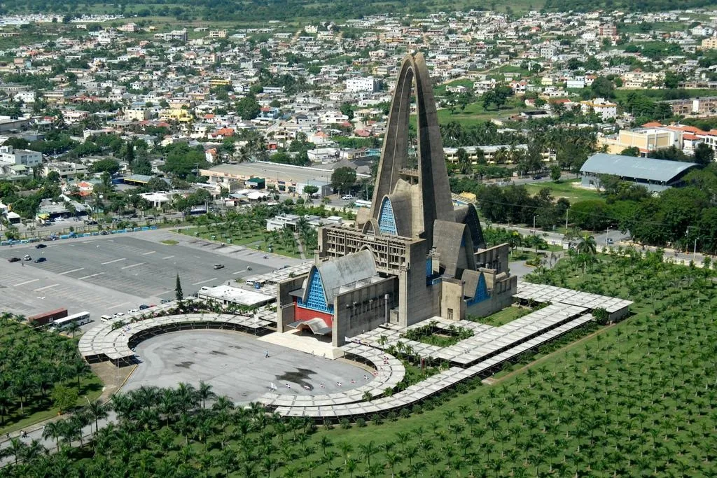 Basílica de Nuestra Señora de la Altagracia en Higüey