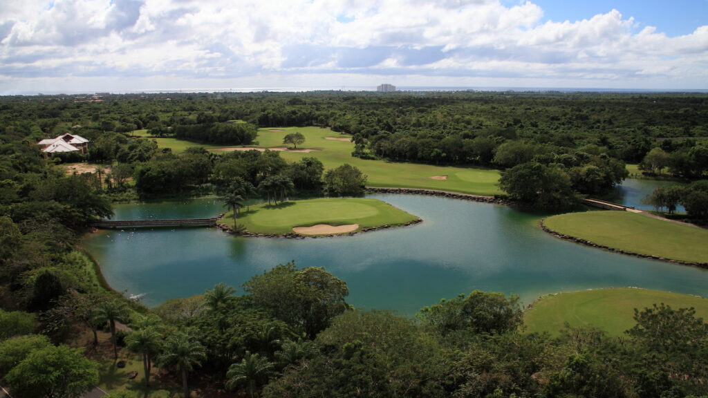 Guavaberry Golf Country Club 1